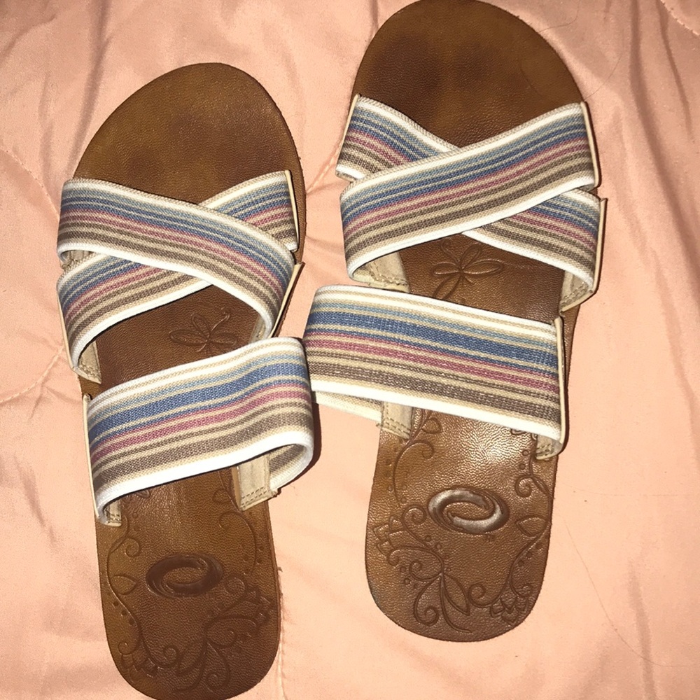 Striped cross strap sandal